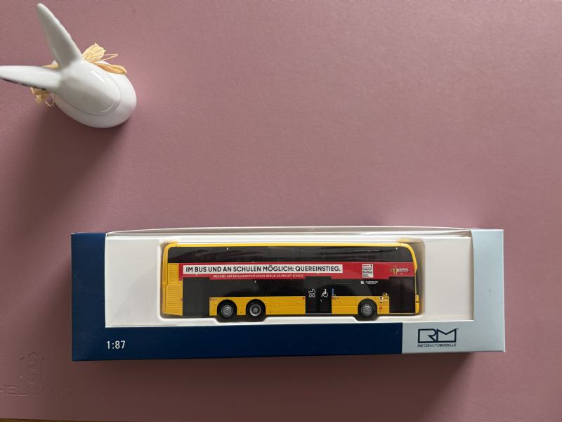 BVG ADL Berlin macht Schule Linie 136